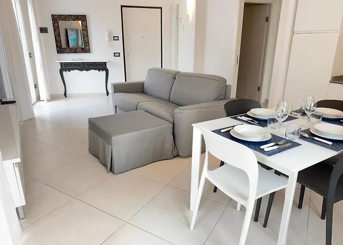 Daire Exclusive Penthouse, Sea View, 100m From The Alassio
