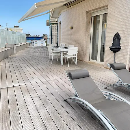 Exclusive Penthouse, Sea View, 100m From The Apartment